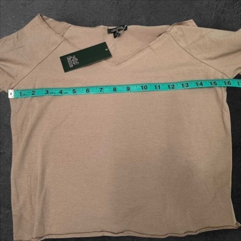 Women's size‎ Medium Long Sleeve Scoop Neck Crop Top - Taupe Wild Fable Tan - Picture 7 of 7